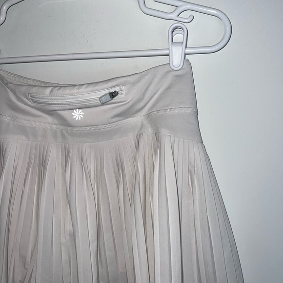ATHLETA GIRL WHITE PLEATED BACK SKORT GIRLS XL - Picture 6 of 11